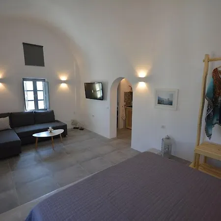 Santorini Sea View 이메로비글리